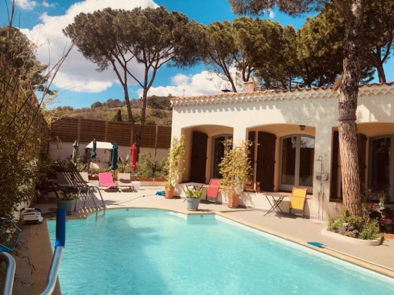 Villa PaulAna chambres d'hôtes naturistes Cap d'Agde, piscine naturiste